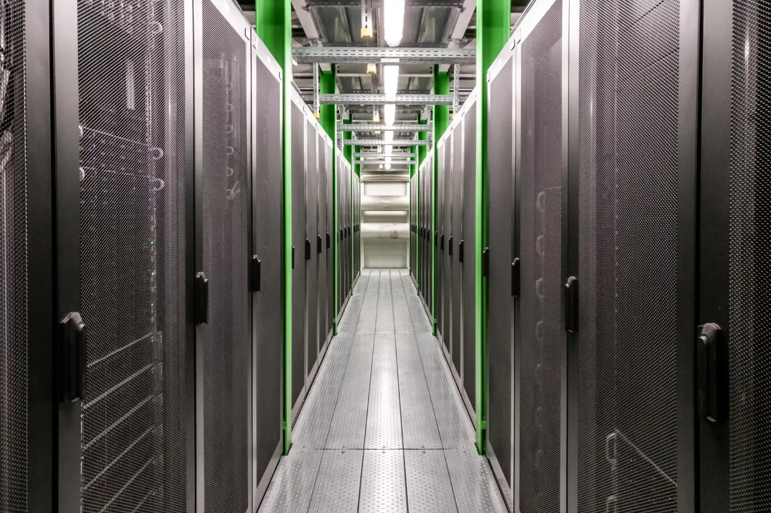 Rack & Blade Servers