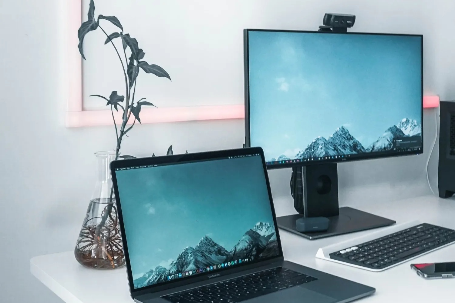 Desktops & Laptops